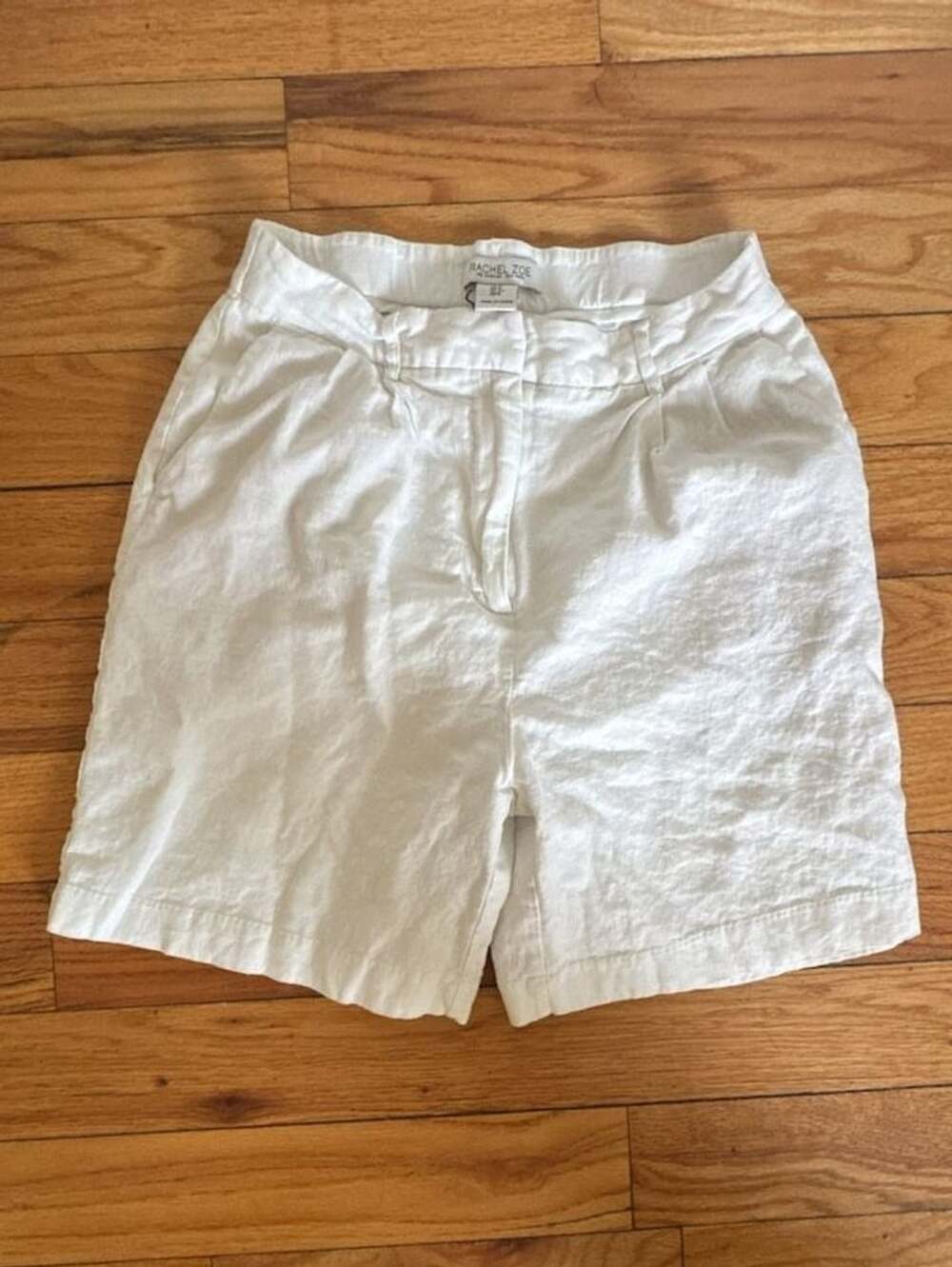 Rachel Zoe Shorts Size 4 White Linen Pleated Casual Euro Summer Coastal Beach
